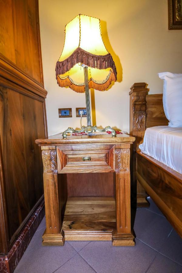 Brilant Antik Center Hotel Tirana Zewnętrze zdjęcie