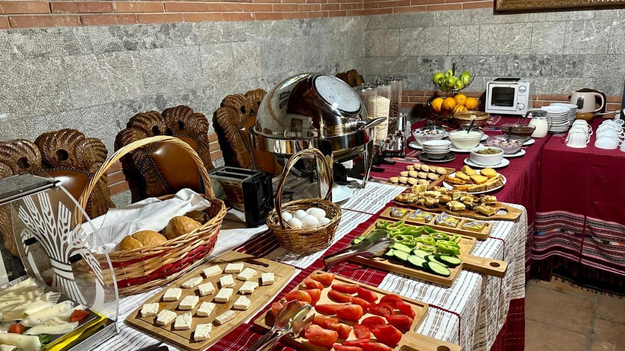 Brilant Antik Center Hotel Tirana Zewnętrze zdjęcie